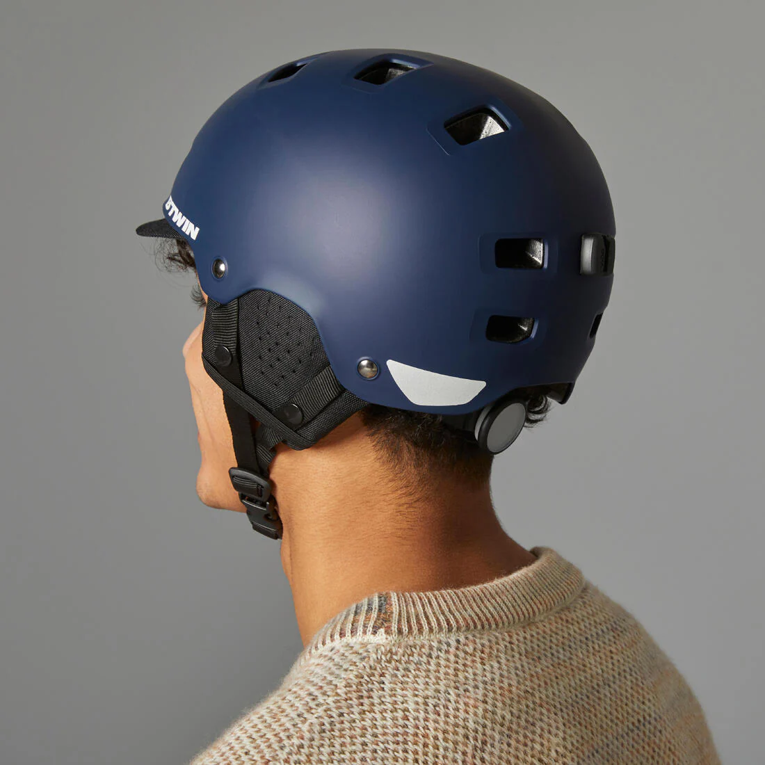 500 City Cycling Bowl Helmet - Image 17