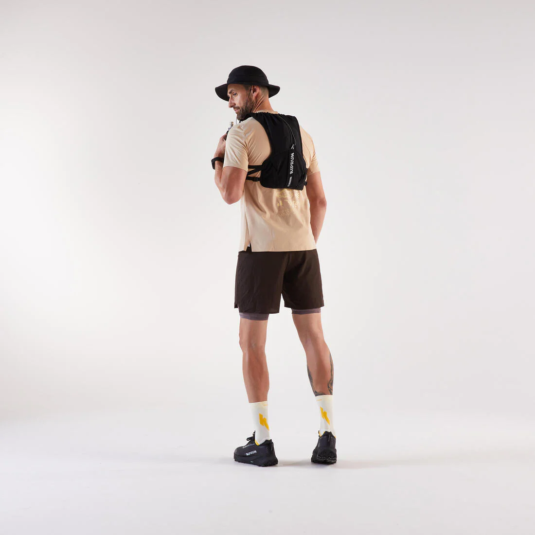 5L TRAIL RUNNING BAG - TURQUOISE - SOLD WITH 1L WATER BLADDER - Image 8