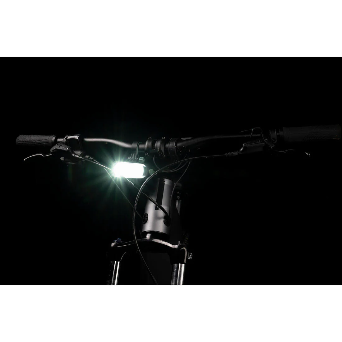Bike Light FL940 for riding on unlit trails - Image 12
