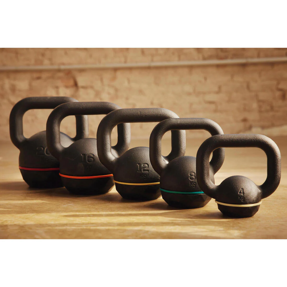 Cast Iron Kettlebell with Rubber Base 20 kg, Partially Recycled Cast Iron - Image 5