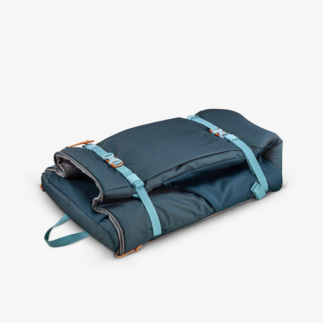 30 L Compact and Insulated Cooler Backpack 100 - Image 7