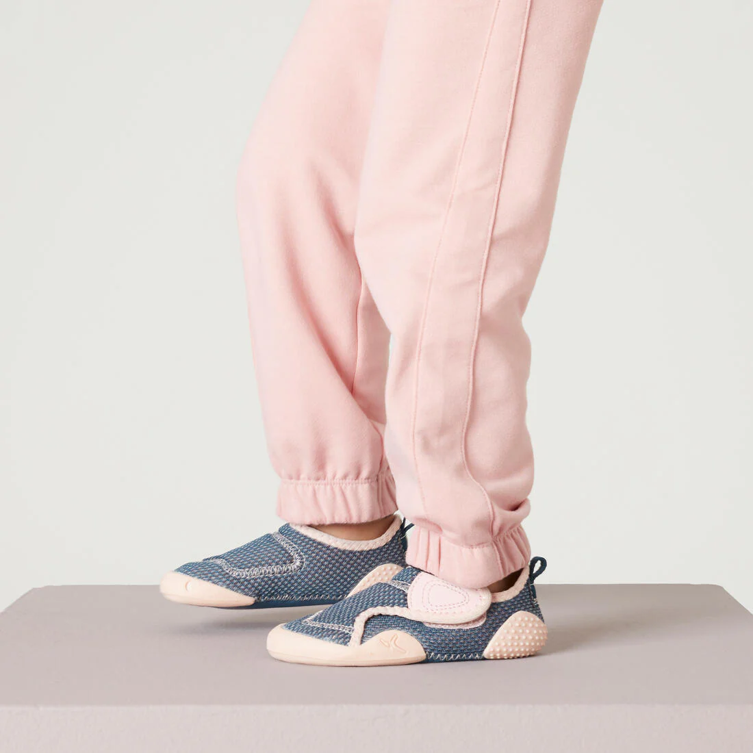 Baby non-slip and breathable rip-tab gym bootees - Image 23