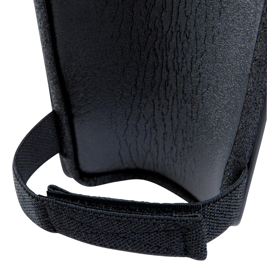 Kids' Shin Pads Black - 100 Series - Image 3
