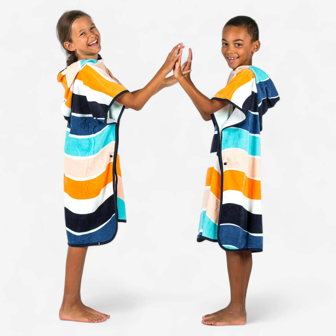 Kids' Surf Poncho 500 (110 to 135 cm) - Surfy - Image 3