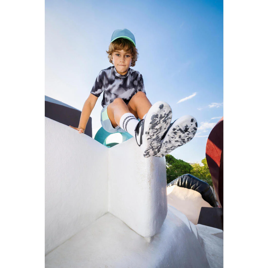 Kids’ durable rip-tab shoes, Playventure Yard - Image 40
