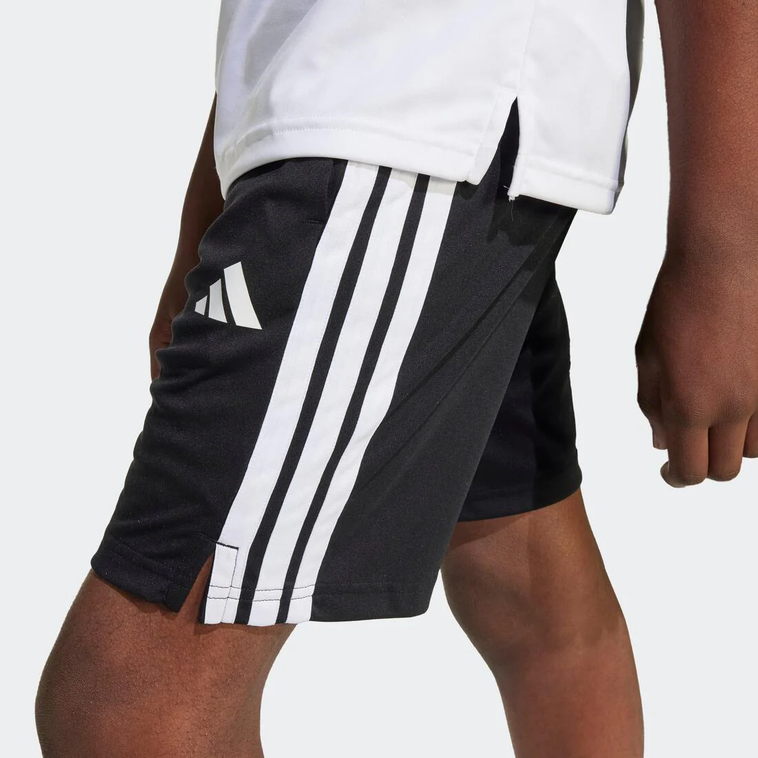 Kids Unisex Train Essentials 3-Stripes Shorts, Black - Image 2