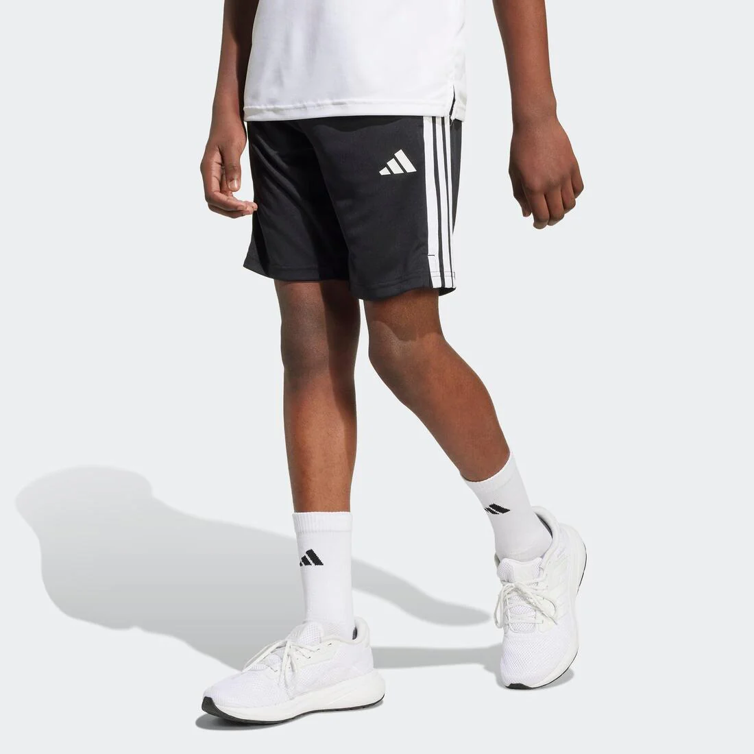 Kids Unisex Train Essentials 3-Stripes Shorts, Black - Image 3