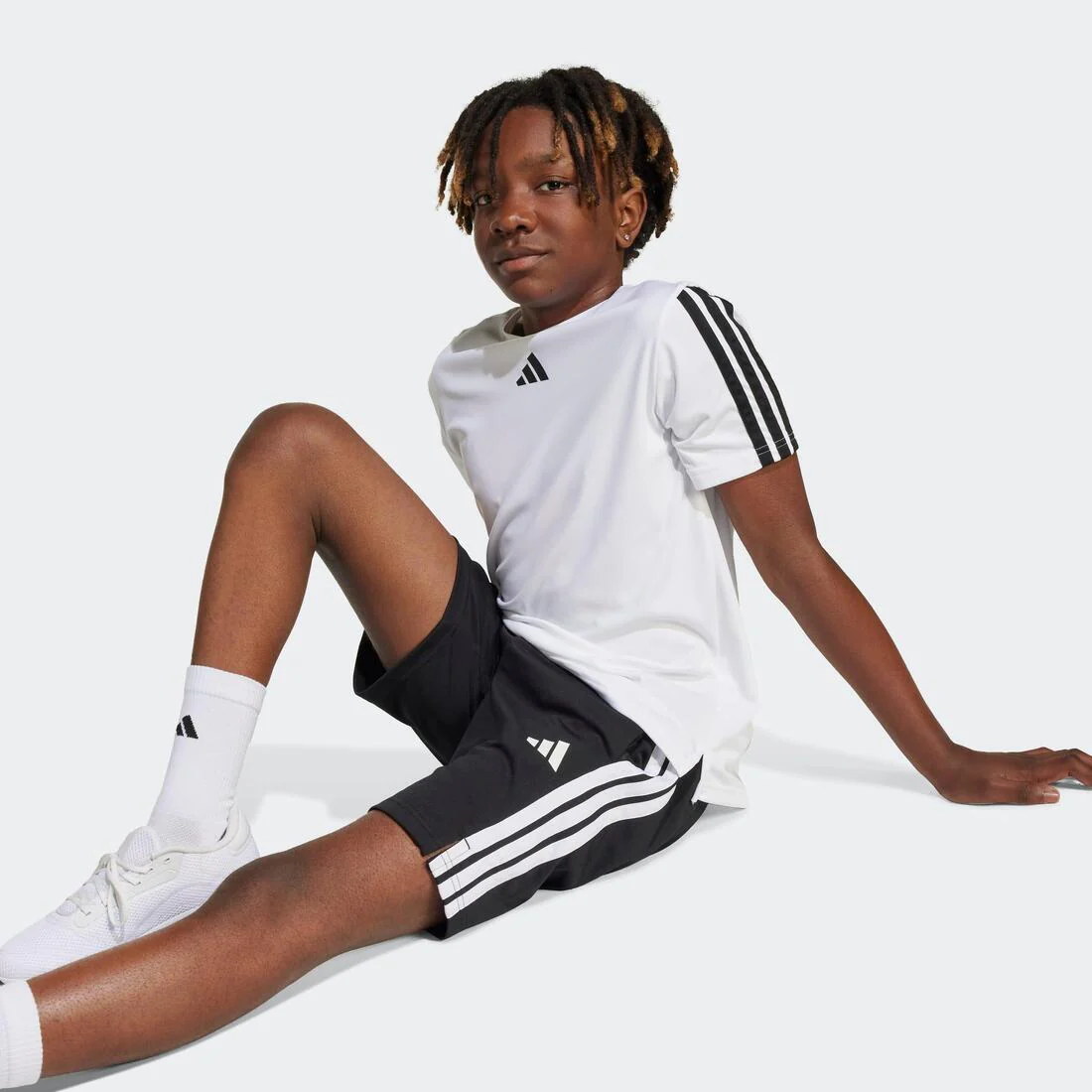 Kids Unisex Train Essentials 3-Stripes Shorts, Black - Image 5