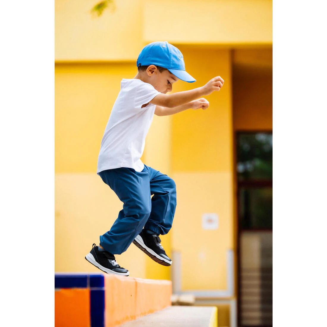 Kids’ flexible and breathable rip-tab shoes - Image 11