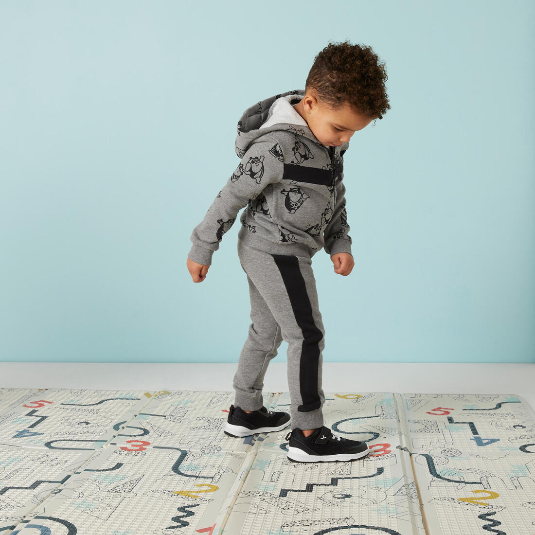 Kids’ flexible and breathable rip-tab shoes - Image 20
