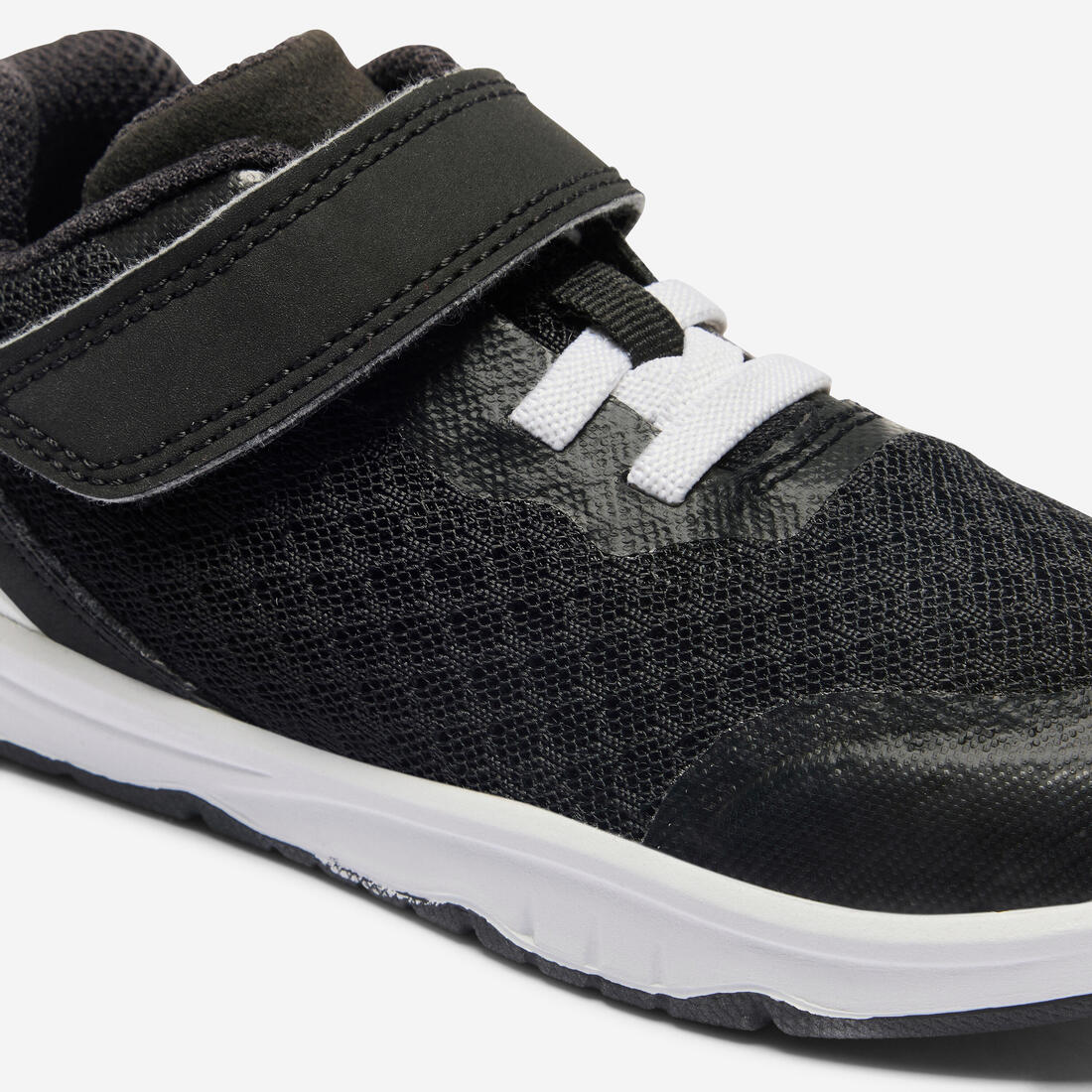 Kids’ flexible and breathable rip-tab shoes - Image 6