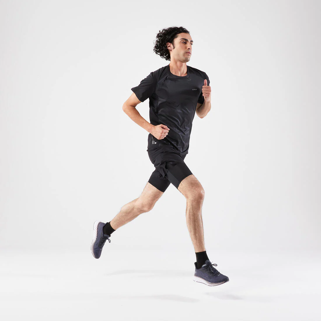 KIPRUN Run 900 Light Men's Breathable Running T-shirt - Image 7