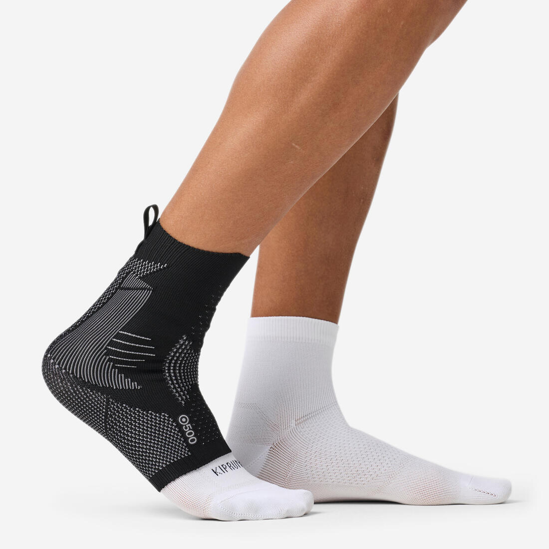 Level 1 right or left ankle support with foam pads - Image 3