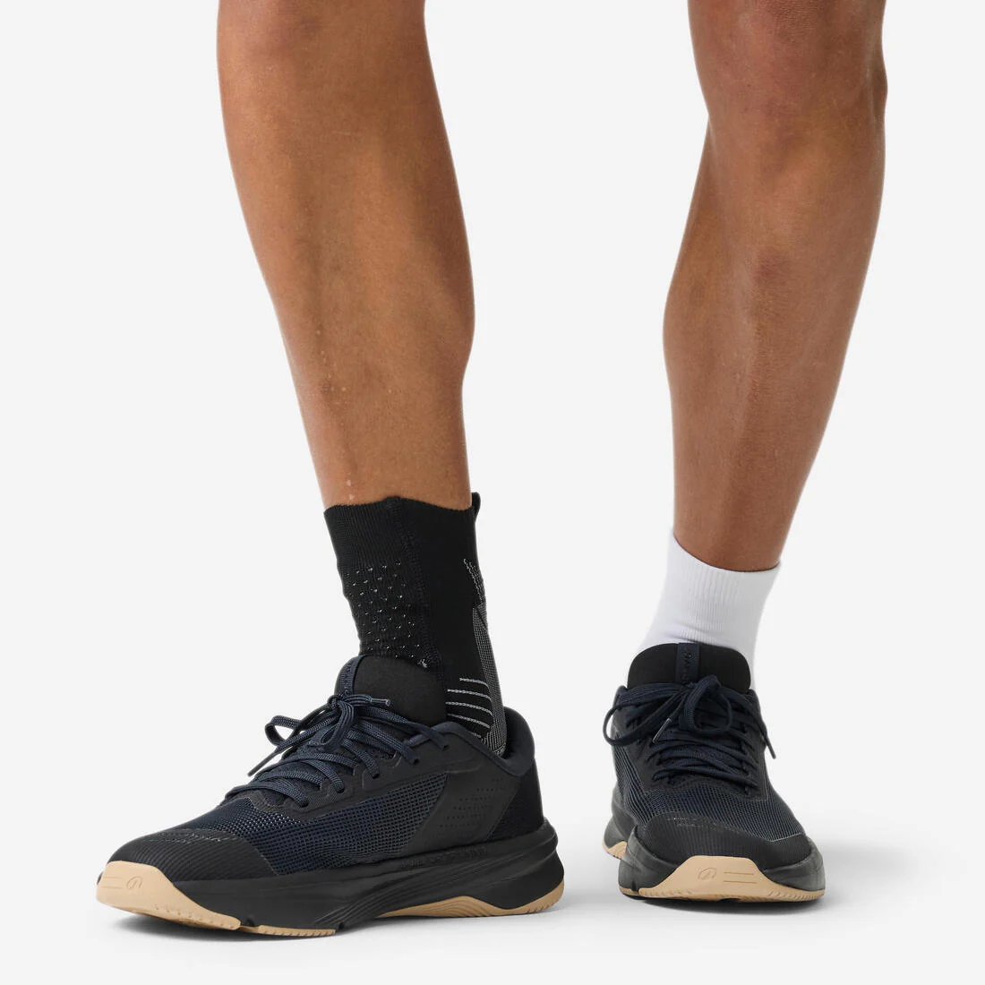 Level 1 right or left ankle support with foam pads - Image 5