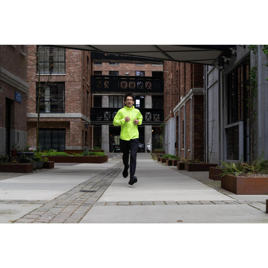 Men's Dry 100 breathable running trousers - black - Image 7