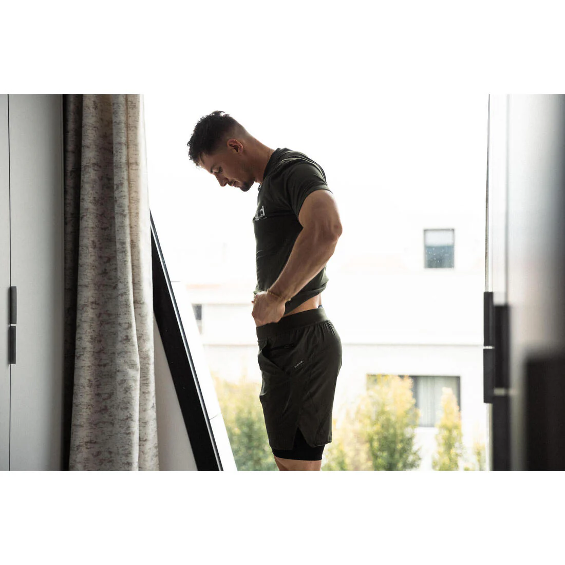 Men's Fitness Zip Pocket Breathable 2-in-1 Shorts - Image 40