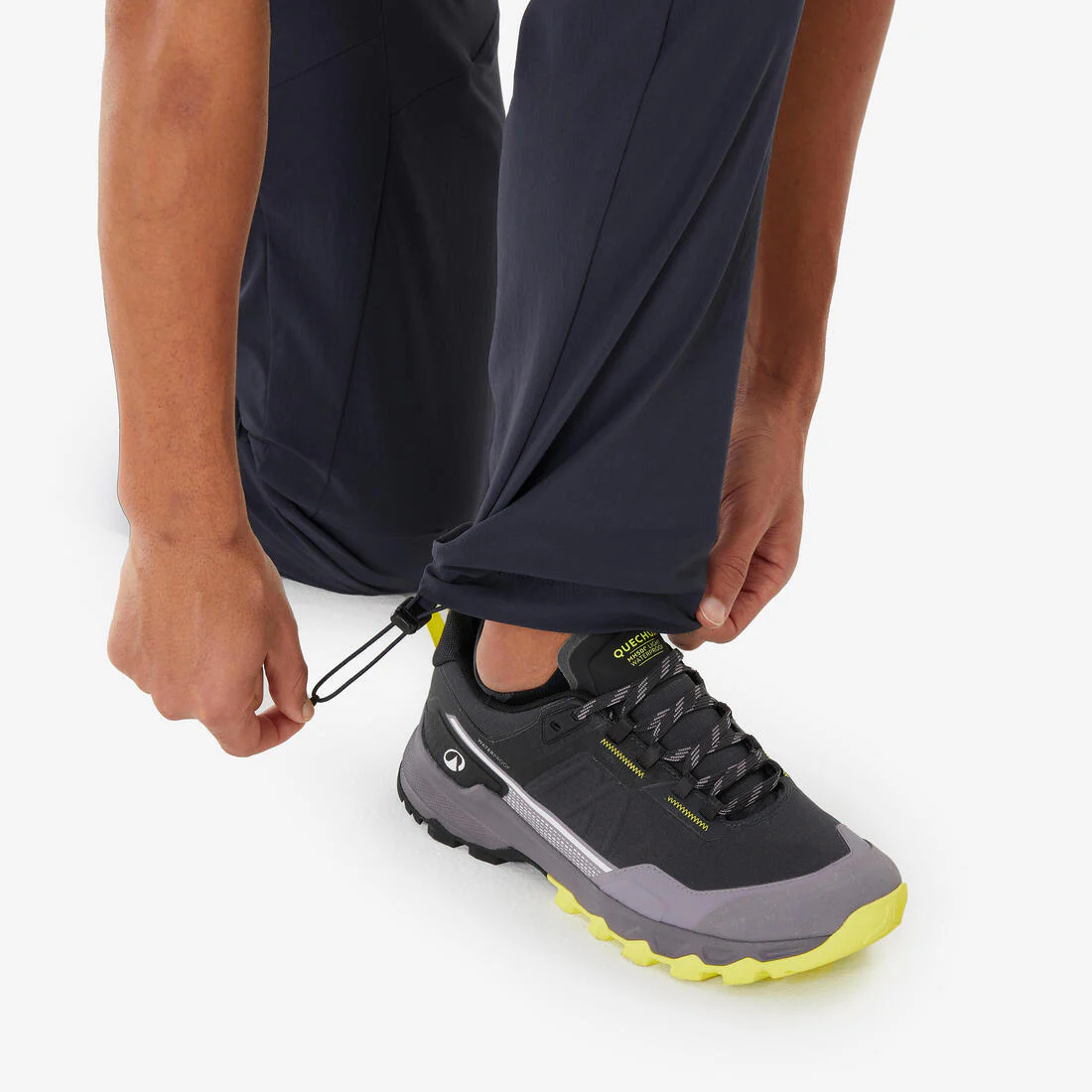 Men's Hiking Trousers MH500 - Image 17