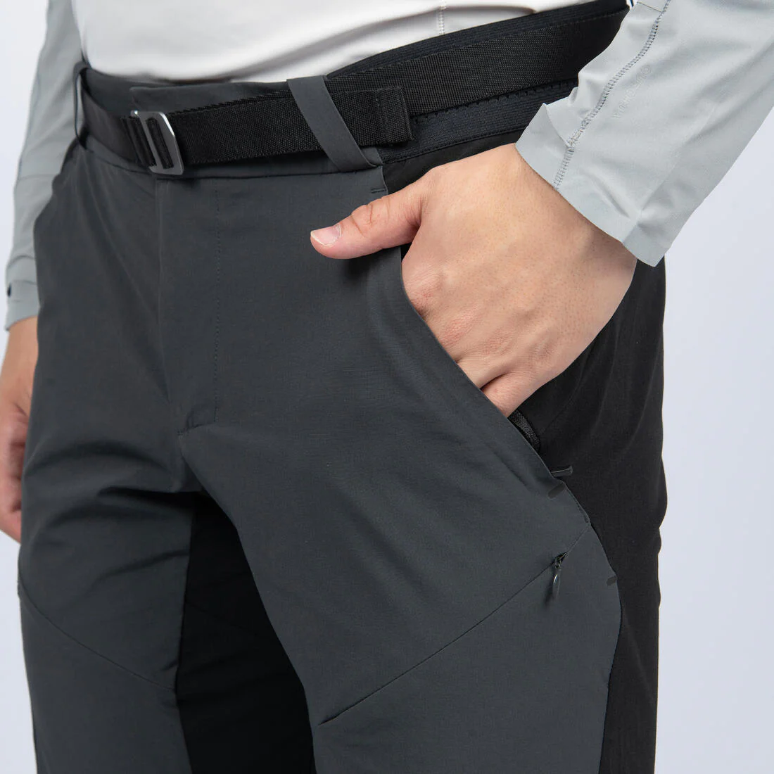 Men's Hiking Trousers MH500 - Image 26