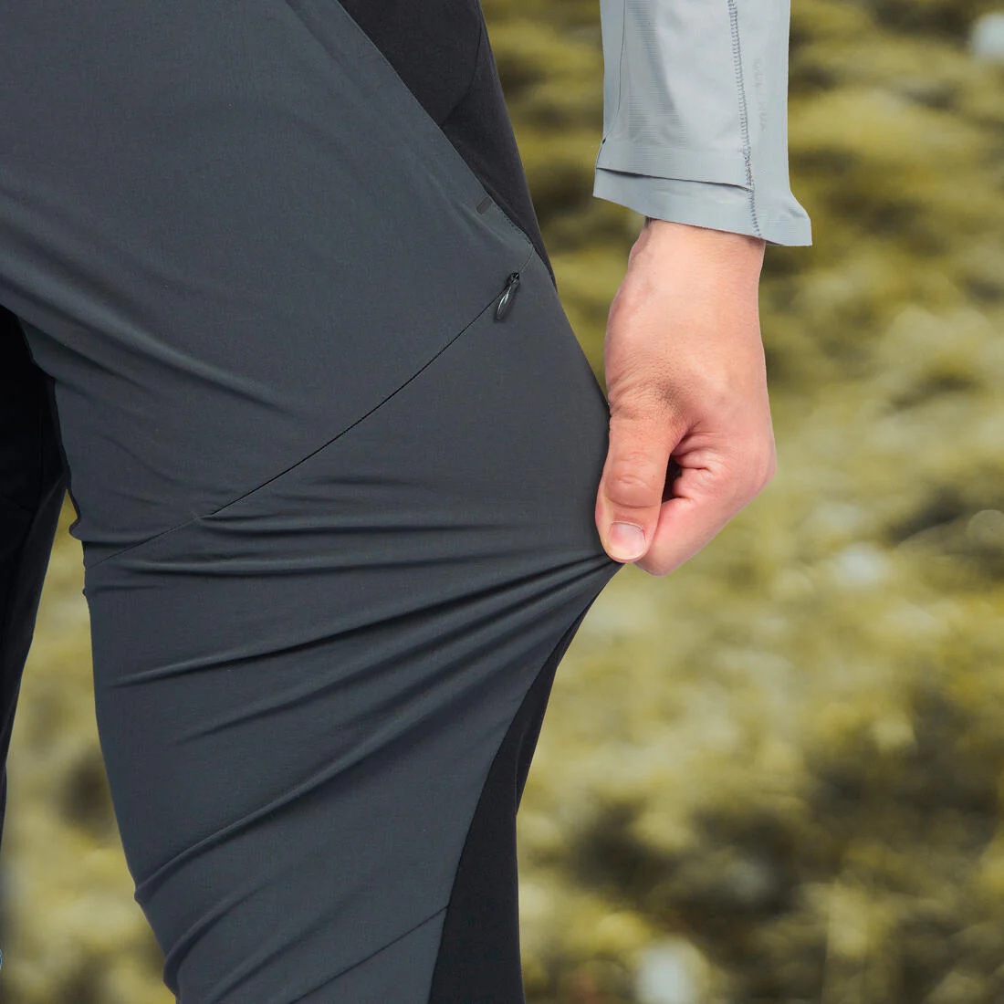 Men's Hiking Trousers MH500 - Image 43
