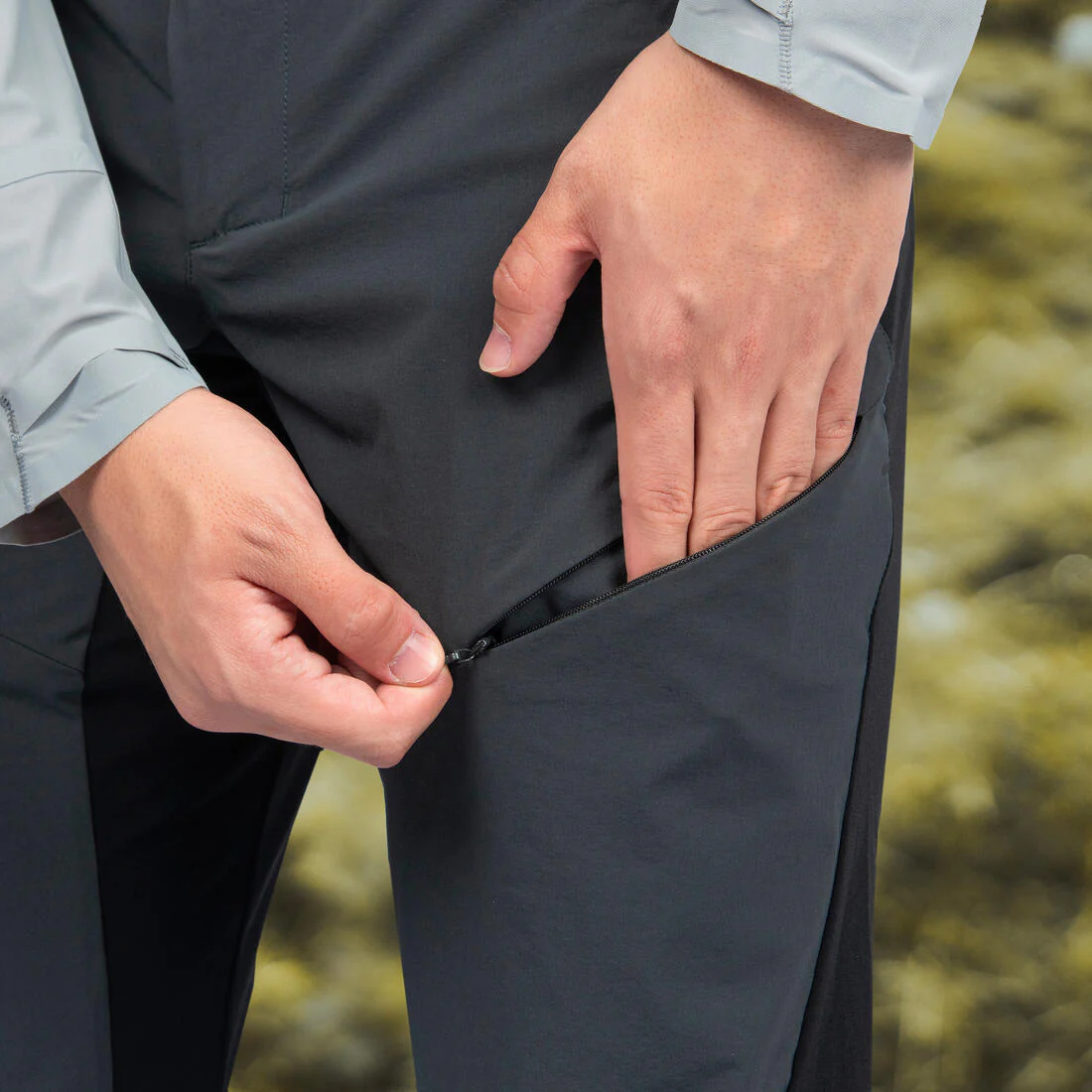 Men's Hiking Trousers MH500 - Image 44