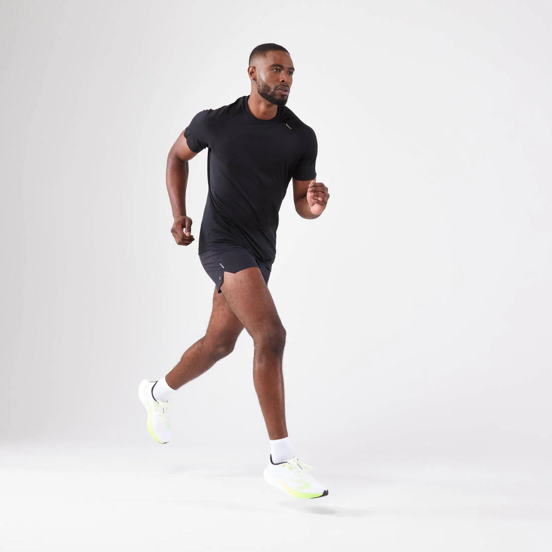 Men's KIPRUN Run 500 Comfort seamless running T-shirt - Image 22