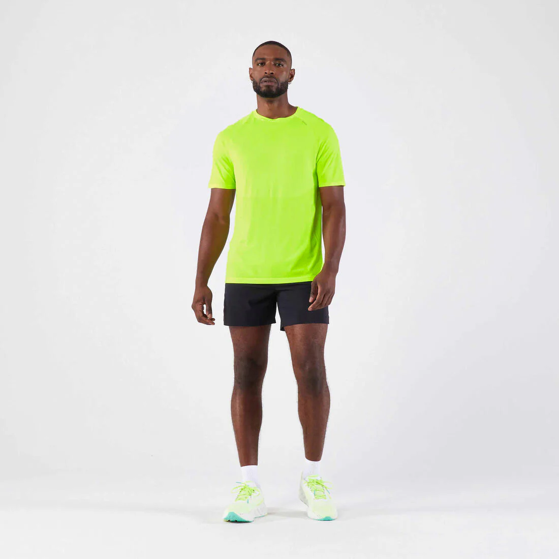 Men's KIPRUN Run 500 Comfort seamless running T-shirt - Image 8