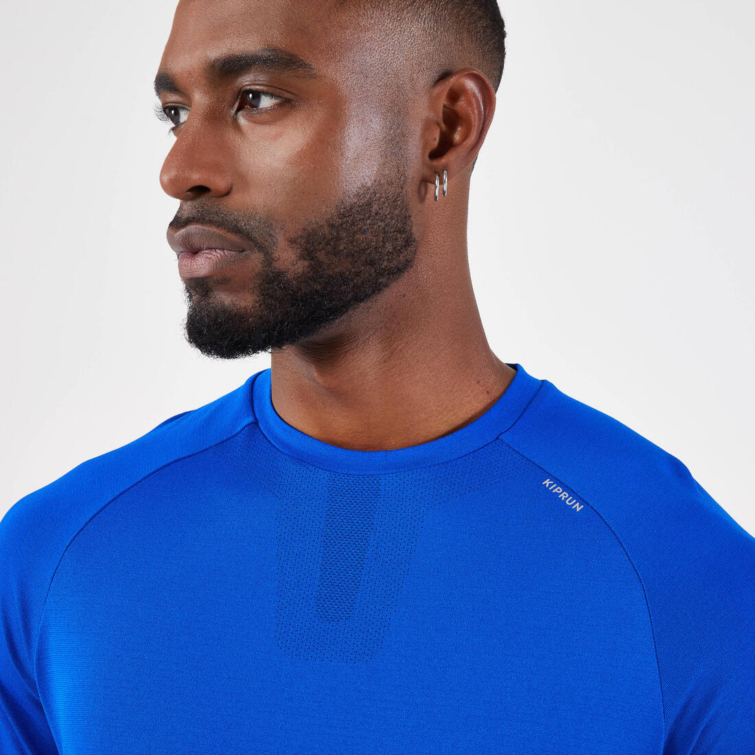 Men's KIPRUN Run 500 Comfort seamless running T-shirt - Image 9