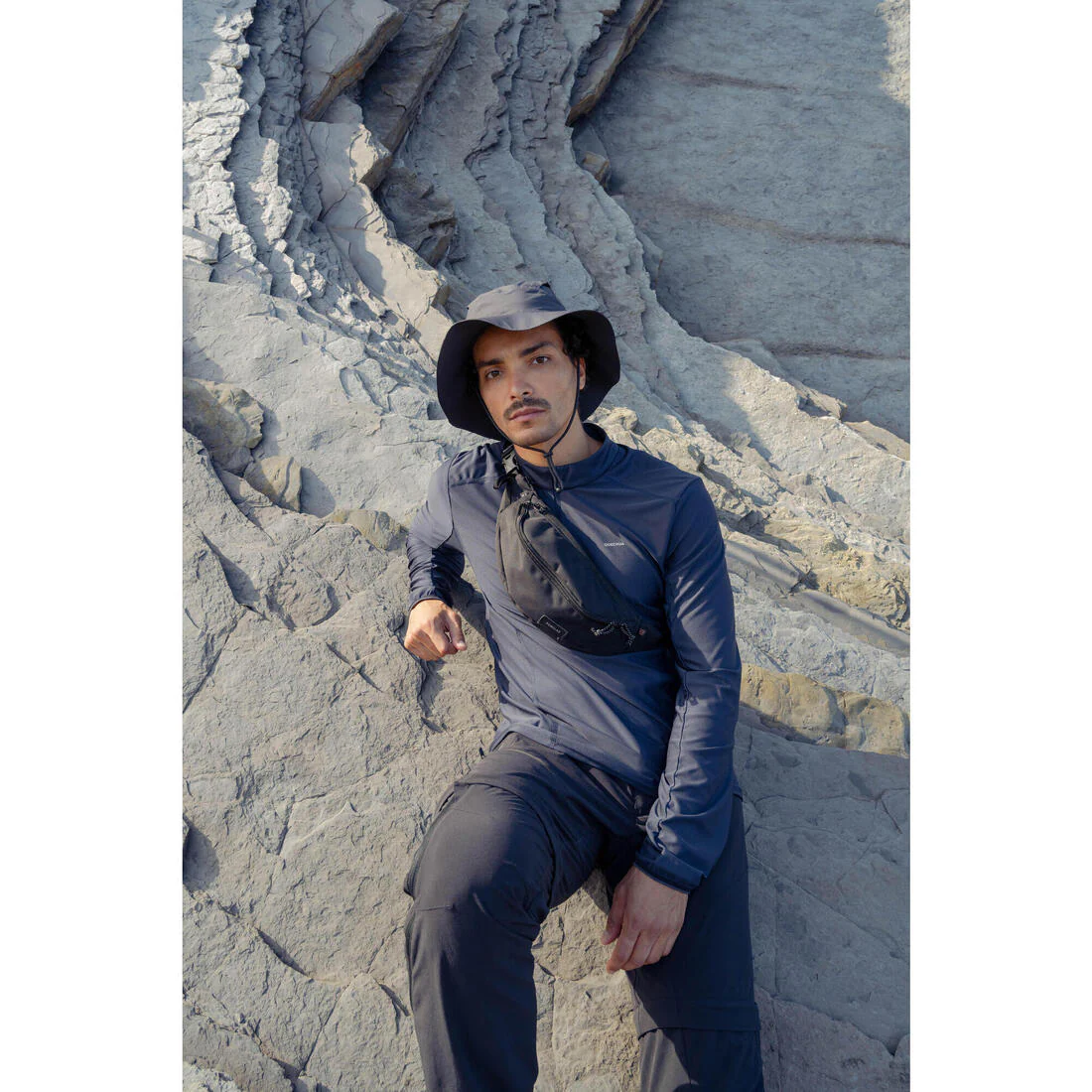 Men's Long-Sleeved Mountain Walking T-Shirt - MH500 - Image 6