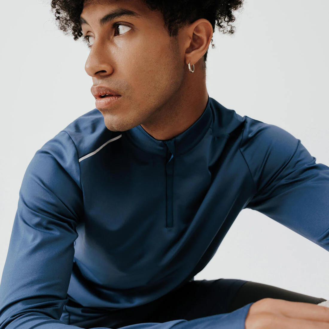 Men's Running T-Shirt With Long Sleeves - Image 10