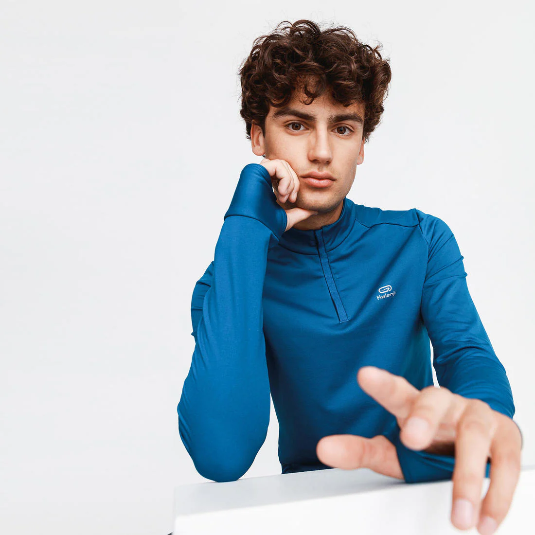 Men's Running T-Shirt With Long Sleeves - Image 9