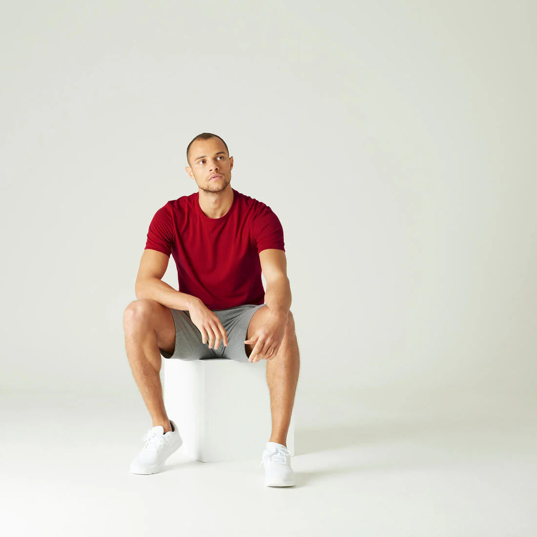 Men's Short-Sleeved Straight-Cut Crew Neck Cotton Fitness T-Shirt 500 Garnet - Image 40