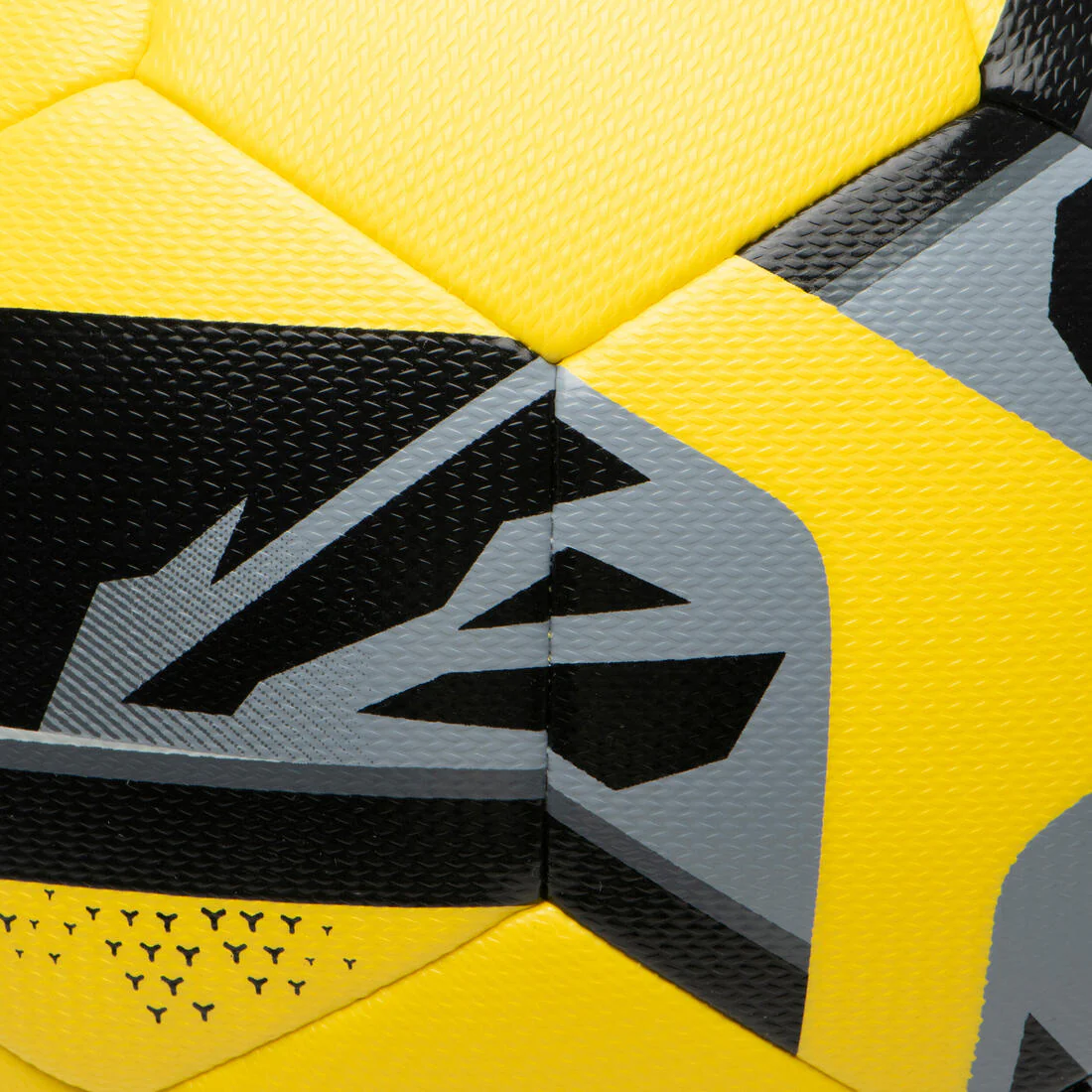Size 5 FIFA Basic Football Club Hybrid - Image 4