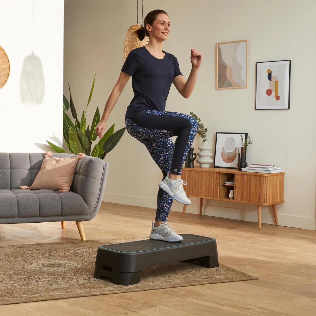 Step500 with Built-In Fold-Down Feet - Image 2
