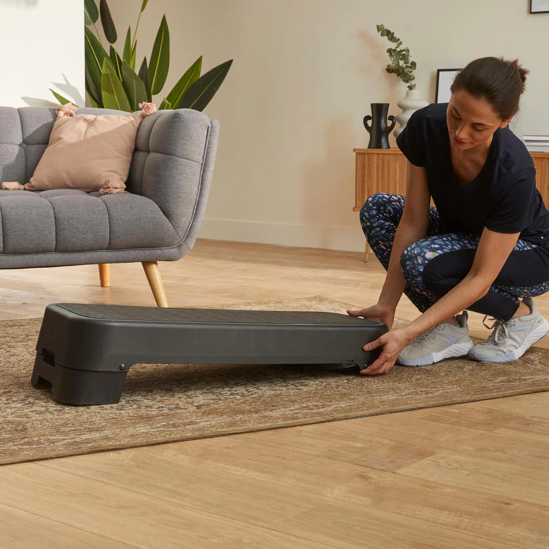 Step500 with Built-In Fold-Down Feet - Image 3