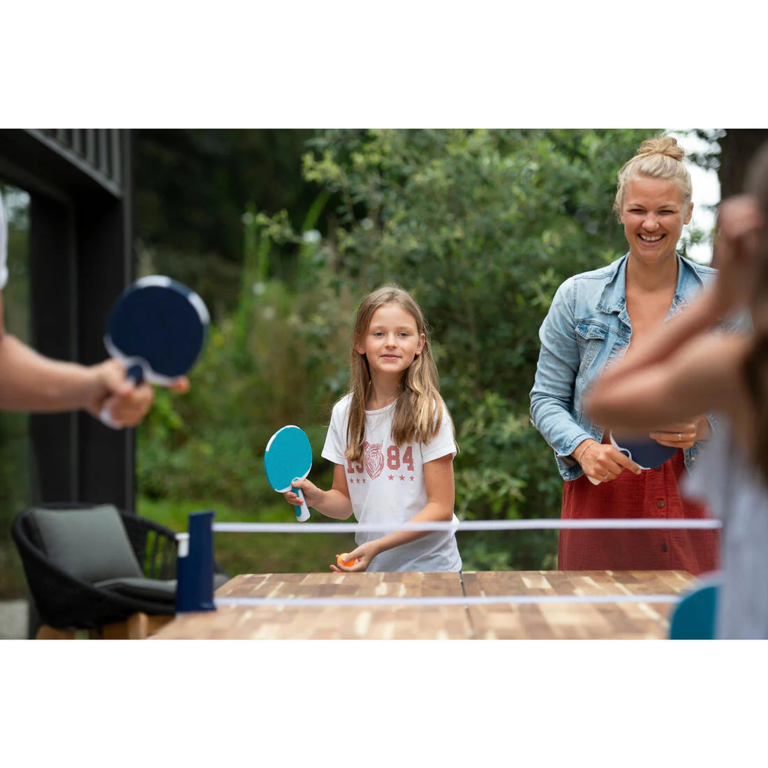 Table Tennis Set with Posts, Adjustable Rollnet, 2 Bats and 2 Balls - White/Grey - Image 12