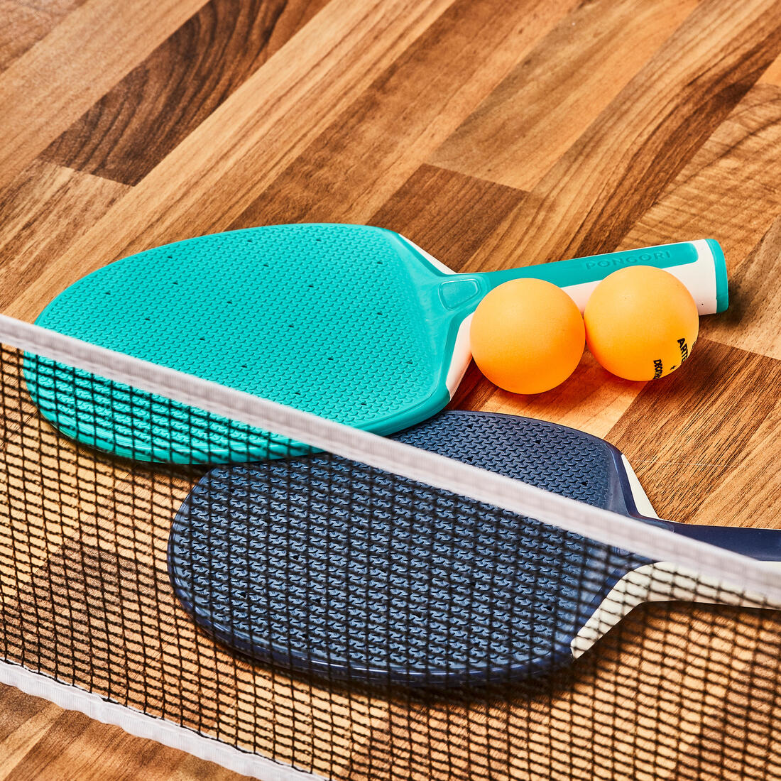 Table Tennis Set with Posts, Adjustable Rollnet, 2 Bats and 2 Balls - White/Grey - Image 6
