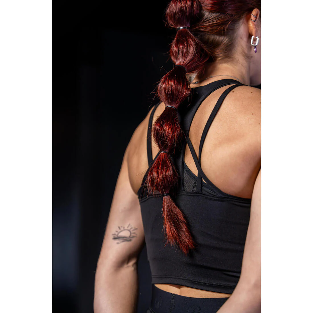 Women's Body-Hugging Fitness Cropped Tank Top - Black - Image 6