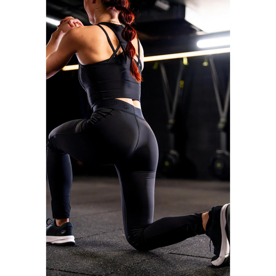 Women's Body-Hugging Fitness Cropped Tank Top - Black - Image 9