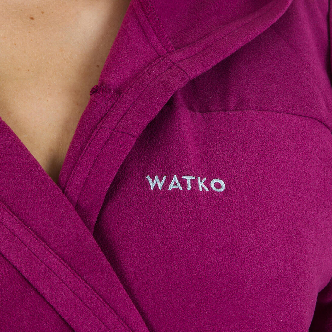 Women’s Compact Microfibre Pool Bathrobe - Image 6