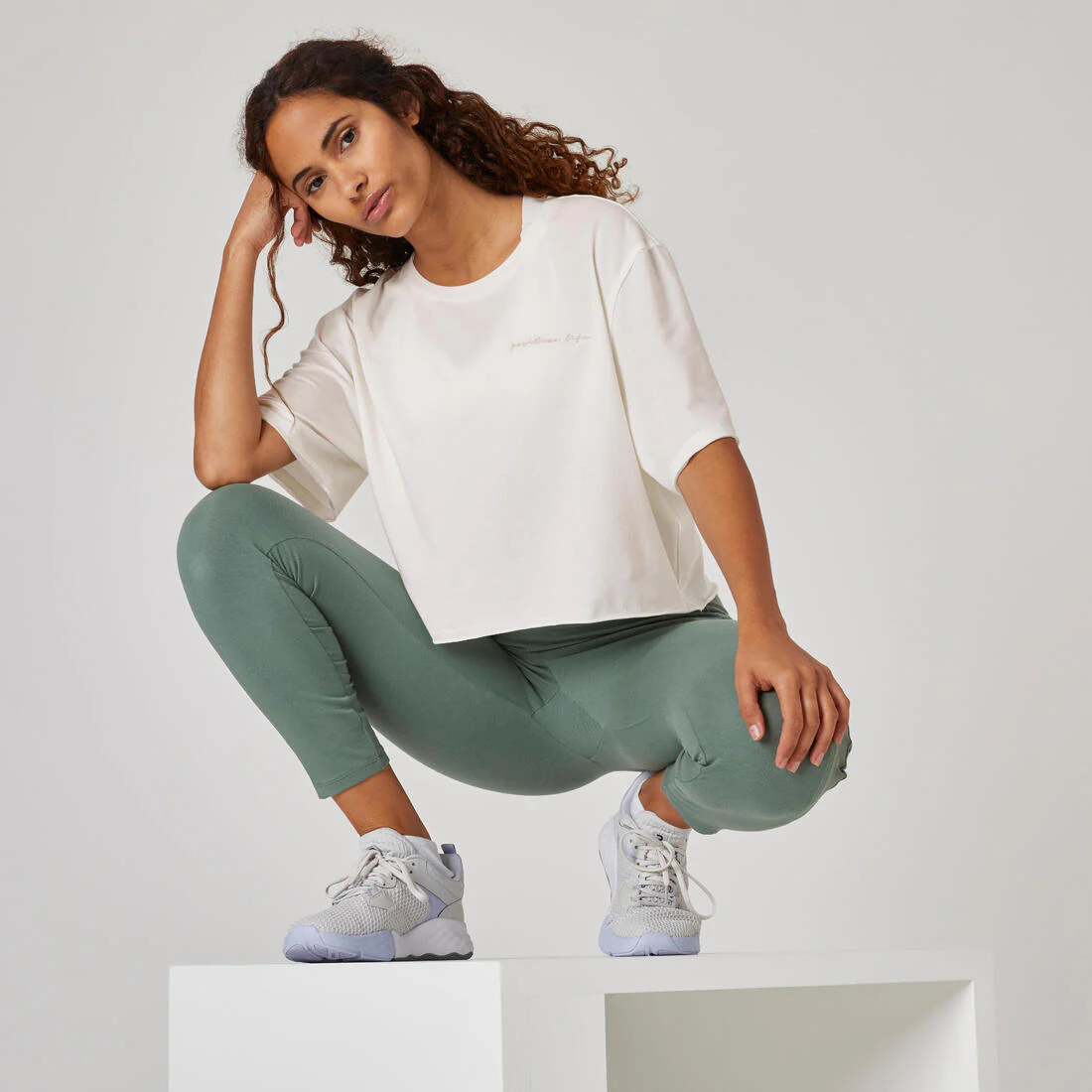 Women's Cropped Fitness T-Shirt 520 - Image 5