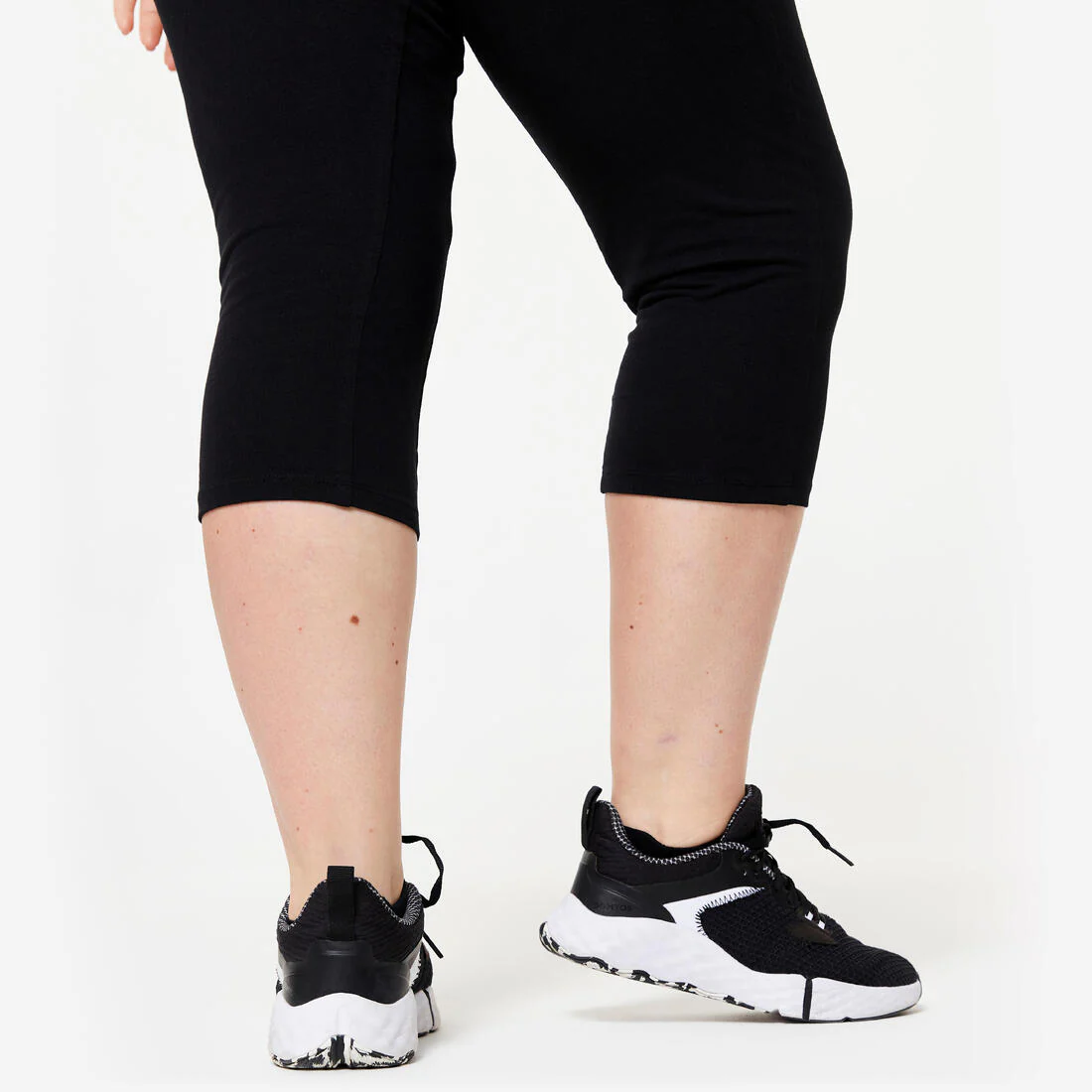 Women's Fitness Cropped Bottoms 500 with Pockets - Black - Image 8