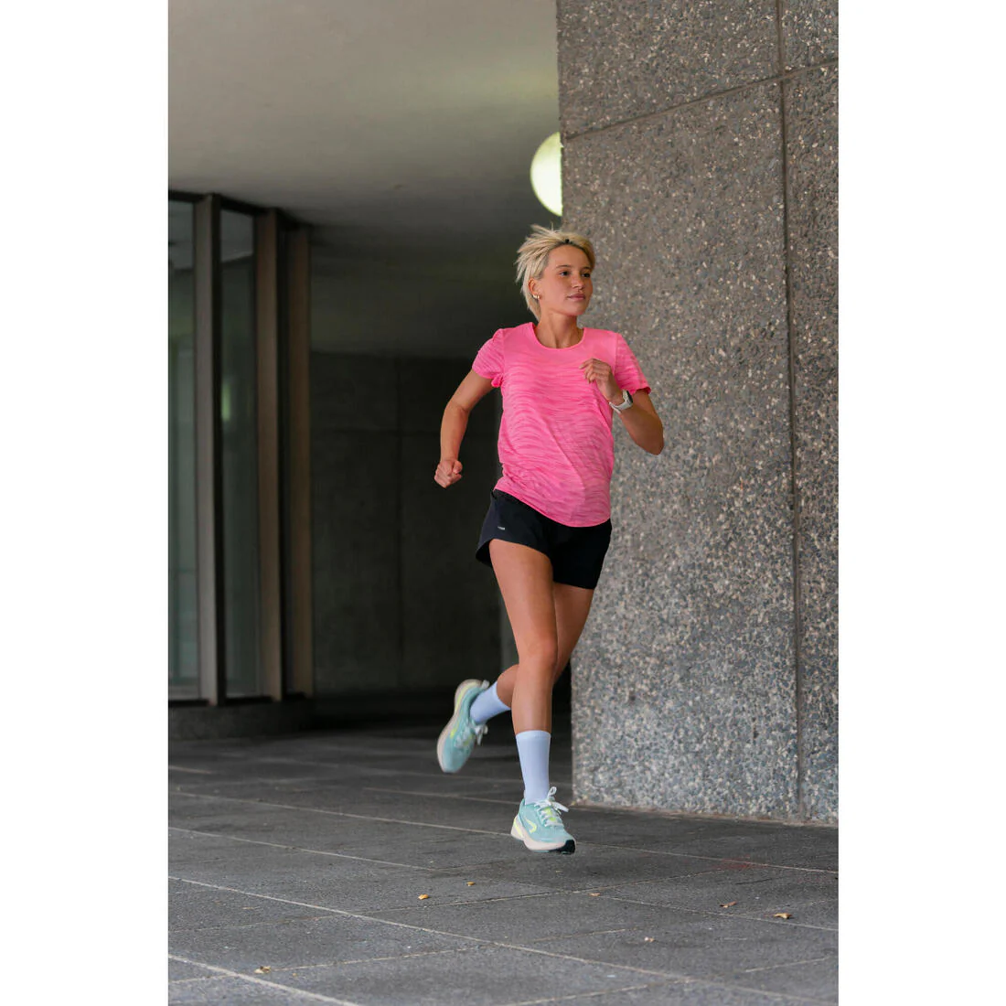 Women's Running & Trail Running Breathable Shorts KIPRUN Run 500 Dry - Image 25