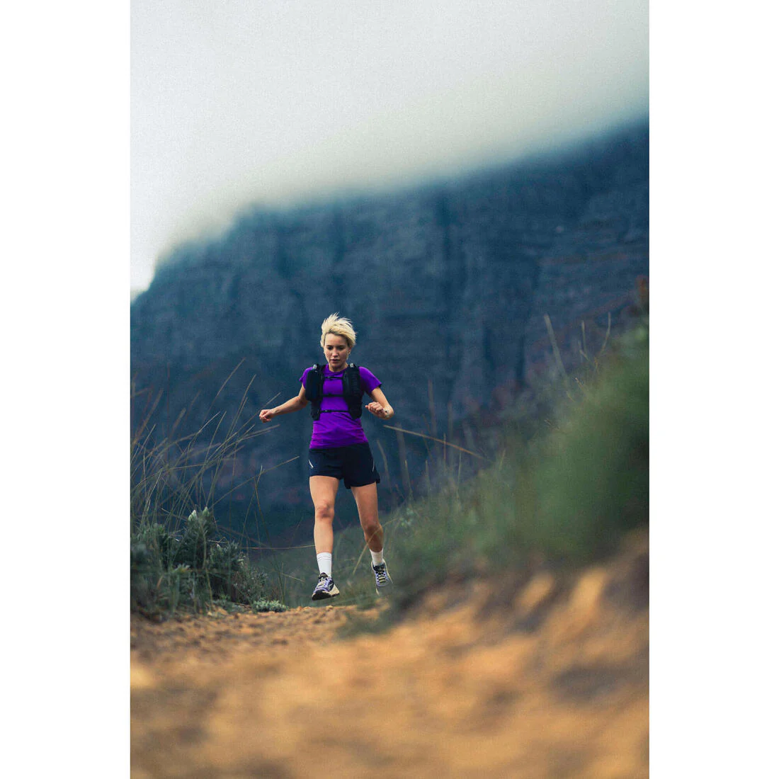 Women's Seamless Running&Trail Running T-Shirt-KIPRUN Run 500 Comfort slim - Image 21