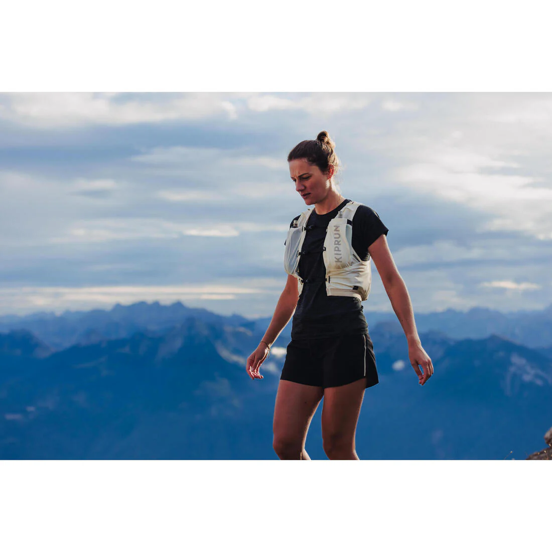 Women's Seamless Running&Trail Running T-Shirt-KIPRUN Run 500 Comfort slim - Image 22
