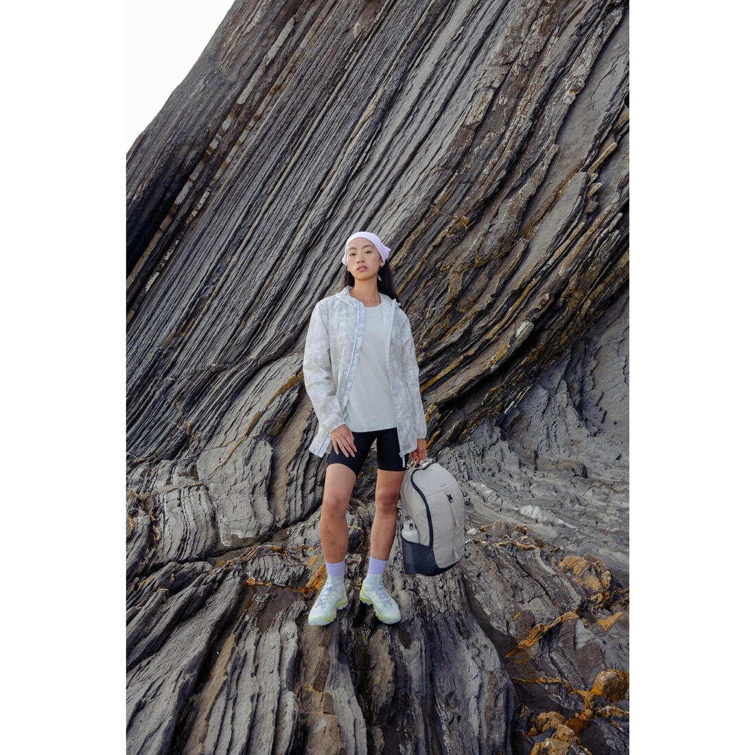 Women’s short-sleeved hiking T-shirt, MH500 - Image 25