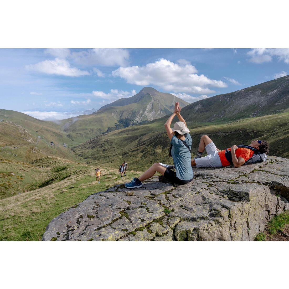Women’s short-sleeved hiking T-shirt, MH500 - Image 38
