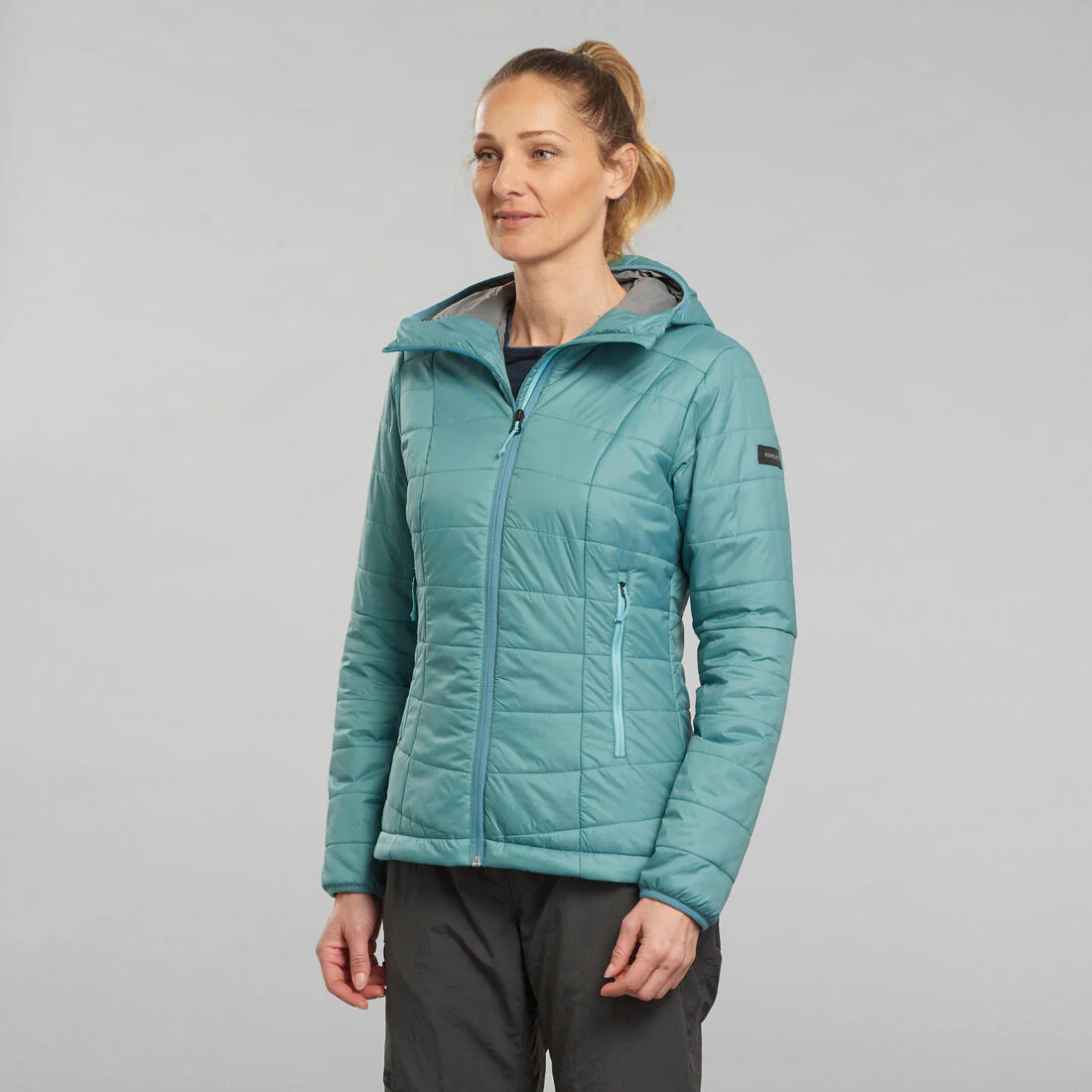 Women’s synthetic trekking padded jacket with hood, MT100 - Image 10