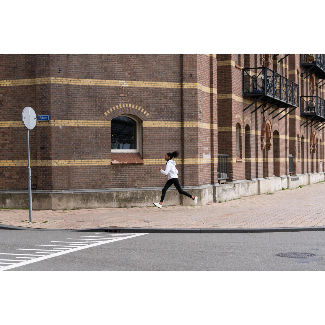 Women's Waterproof Running Jacket - KIPRUN Run 100 Rain - White - Image 10