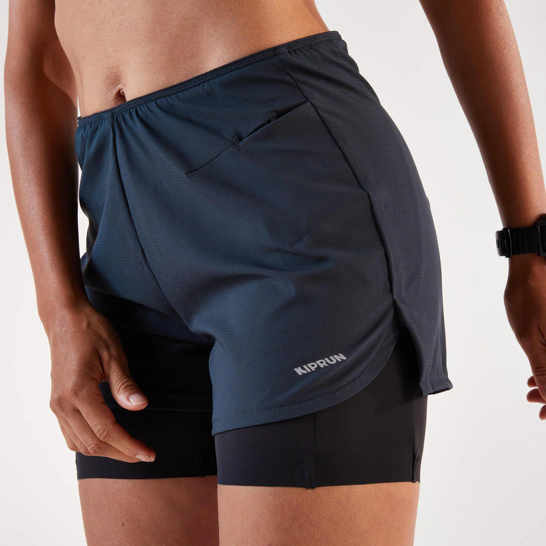 Women's 2-in-1 running & trail running shorts, Kiprun Run 500 Comfort - Image 8